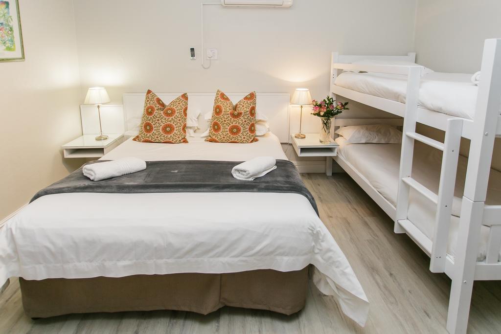 Wagon Wheel Country Lodge Beaufort West Eksteriør bilde